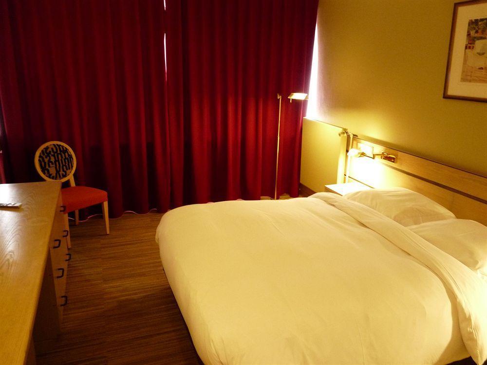 Hotel Olivier Strassen Εξωτερικό φωτογραφία